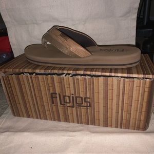 Little boys Flojos sandals size 2